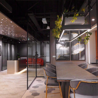 HOUSE OF CURVES | BEAUTIFUL & COMPACT LUXURY APARTMENT