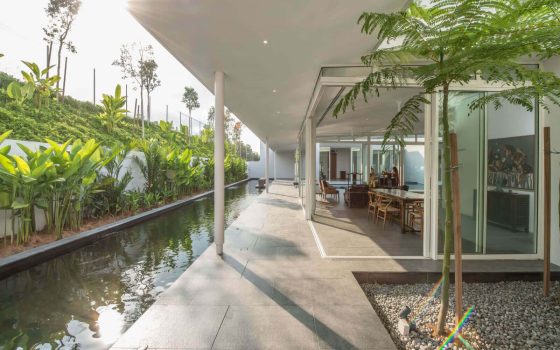 green architecture Ken Yeang design seed swimming pool swimming pool courtyard green house green home architecture living room open plan living room plants