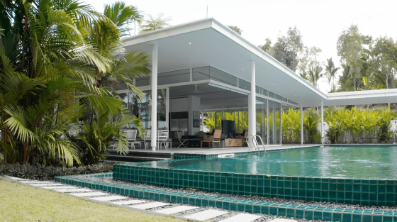 green architecture Ken Yeang design seed swimming pool swimming pool courtyard green house green home architecture living room