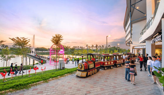 gamuda land gamuda property courtyard villa house tour garden villa luxury house family house Design Seed township facilities gated and guarded villa architecture elegant green ecofriendly neighbourhood park kids park play park playground colourful community train social