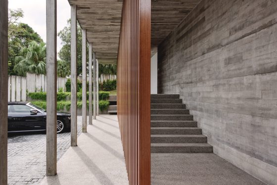 Ledang Heights S/LAB 10 interior designer architecture interior design luxury home luxury house modern luxury pool house tropical pool house swimming pool open courtyard open house courtyard pool courtyard design seed Alex Lee wooden