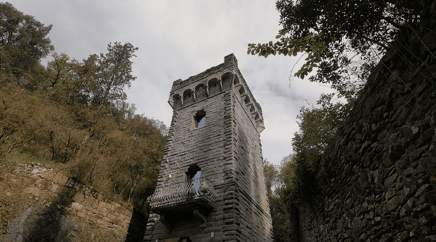 hidden tower world extraordinary homes italy's biggest botanic garden botanic garden homestay airbnb torre di maiano simone micheli alex lee design seed italy holiday attraction maiano florence
