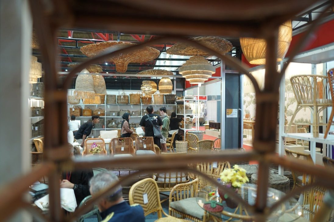 furniture fair indonesia IFEX Indonesia International Furniture Expo 2025 jakarta international expo furniture fair furniture expo design seed alex lee event showcase designs interior design sustainable design innovative design inspiration networking craft indonesian creation indonesian crafts