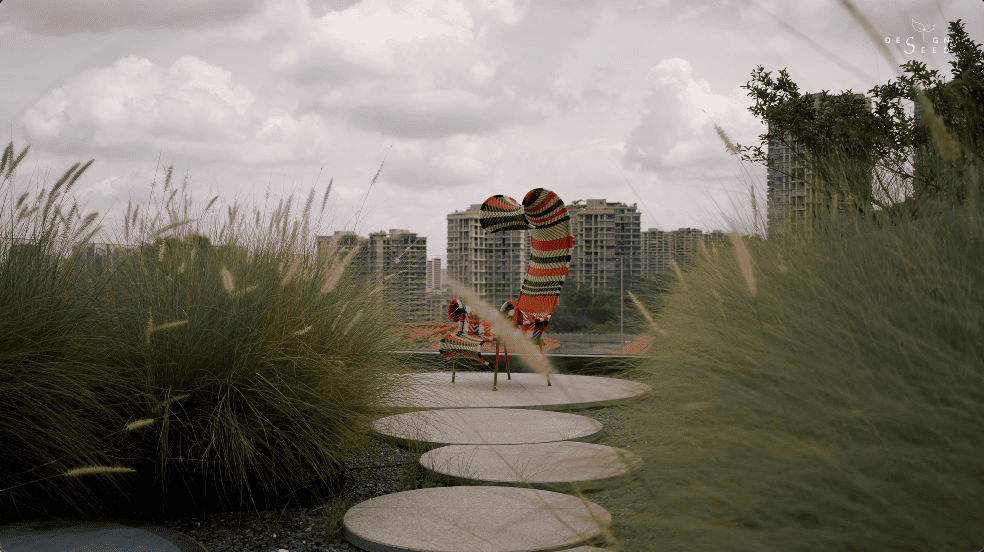 healing spaces homes house harmony design spilt contrasting different modern luxury interior design design seed Alex Lee China china design eastern style unique homes couple family homes entrance hallway piano area art art gallery open living area healthy homes natural organic soft curves rich colours warmth sculptural reception family music area photographic furniture skylights bright house artistic alfresco dining space dining area kitchen staircase home theater garden landscaping recessed lighting minimal cabinetry daylight light airy glass panels crystal column artwork public area Italian artist space hall living hall deep red timber flooring indoor trees bold playful chair neutral palette nook bedroom master bedroom reading corner study desk personal space forest green spiral staircase walk-in wardrobe master bedroom slanted ceiling combination merging styles architecture home tours house tours architect design house ideas inspo inspiration home tour renovation ideas elegant homes ideas stunning houses beautiful house design carenessland CDA China Design awards