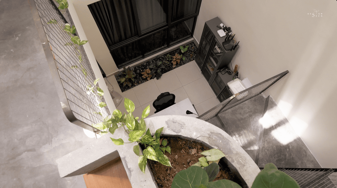 introverted house garden design seed alex lee tropical houses homes tour architecture architect O2CA Malaysian houses terrace houses terrace transformation small homes family bricks red extraordinary homes edric choo greenery link bridge double volume courtyard windows angled windows master bedroom bathroom design bathroom ideas master bathroom light bright ventilation layout reno renovation changes plans car porch secret garden hidden garden private garden living room open plan kitchen dining staircase planter box planter bridge green eco wing construction sanctuary oasis plants damansara perforated calming serene intimate homeowners shophouses polycarbonate roof tiles skylight