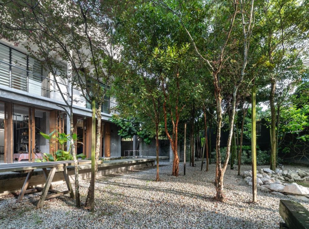 alex lee design seed tropical house transformation renovation construction landscape landscaping green greenery trees bungalow bungalow design mentahmatters design architect architecture urban city farm cheras lapan house shin chang neighbourhood facade trees ficus sandbrick walls layers fish pond garden privacy grid water feature pond fish pond grid canopy tall doors wood wooden doors foyer indoor outdoor divider workspace study materials honesty function steel structural slender durable low maintenance raw refined minimalist minimalism layout ideas interior design ideas craftsmanship two tier doors lower panel upper panel tropical house home house tour solid wood plywood living area double volume netting unique changes cantilevered kitchen area floor space open plan clarity experiment paulo mendes inspiration architectural build trees terazzo floor stainless steel ccountertop red brick kitchen industrial warm ventilation light natural light master bedroom unique beautiful eco friendly functional practical nature walk-in wardrobe cabinetry shared garden resources avocade garden farm community shared land extra land malaysia malaysian homes malaysian architecture