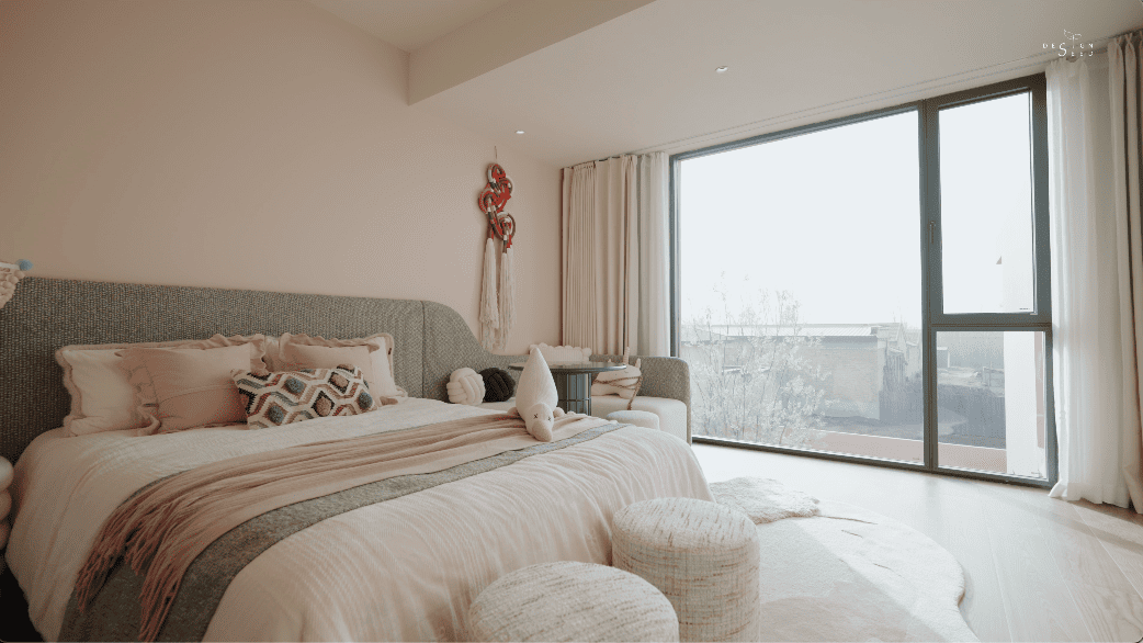 pink house country countryside mansion villa design interior design home family design seed alex lee china carenessland courtyard nature garden greenery WJID design china chinese design holiday retirement luxury modern brutalist red pink terracotta rural outdoors living room bedroom views windows